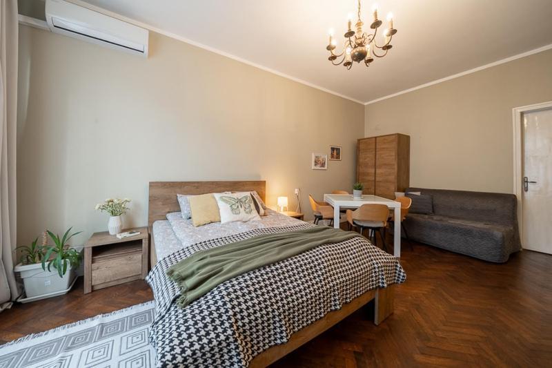 3 Bdr - Top Center Artistic Apartment - 115 M2 صوفيا المظهر الخارجي الصورة